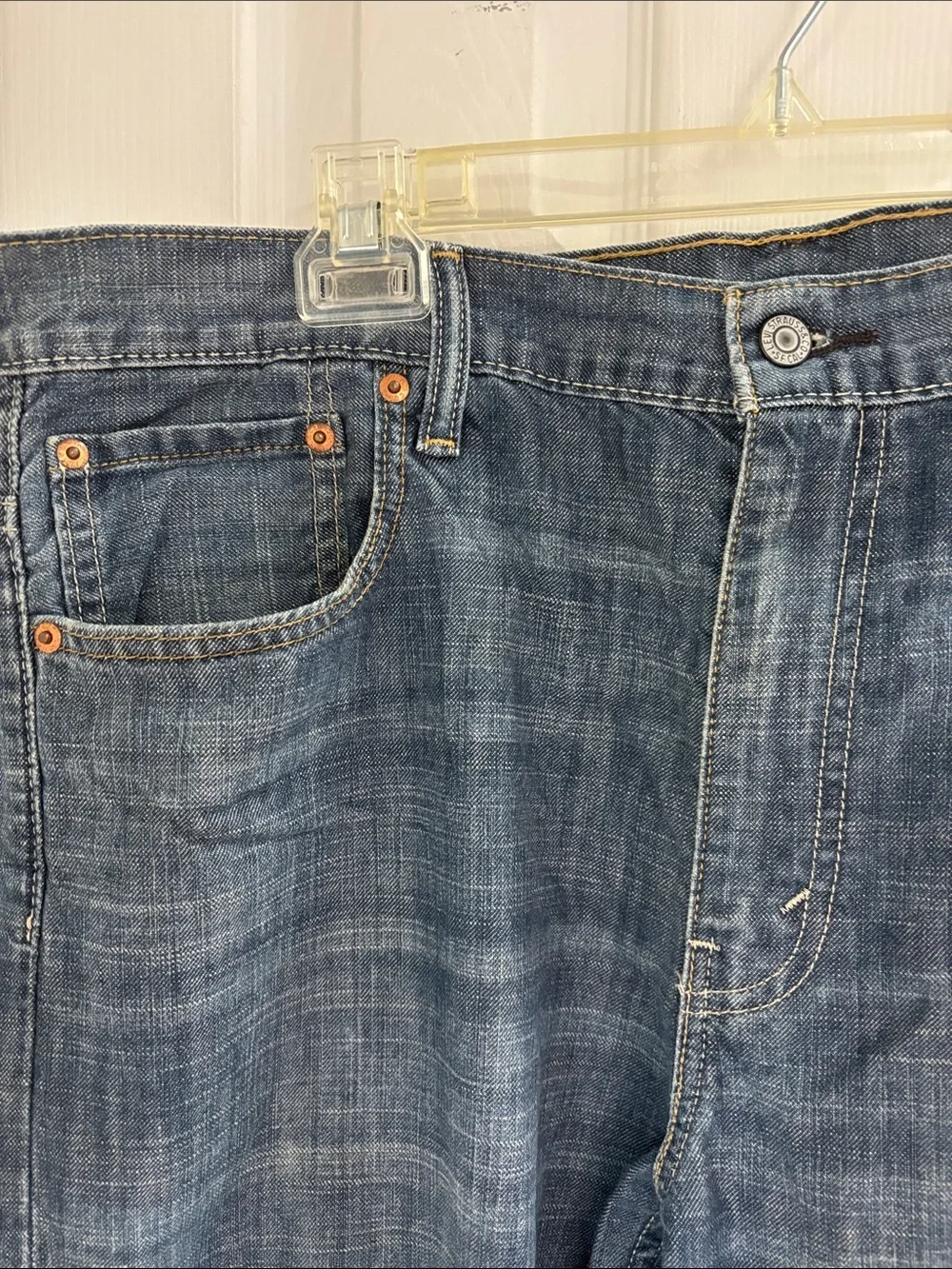Men's 569 Classic Straight-Leg Jeans in Dark Blue